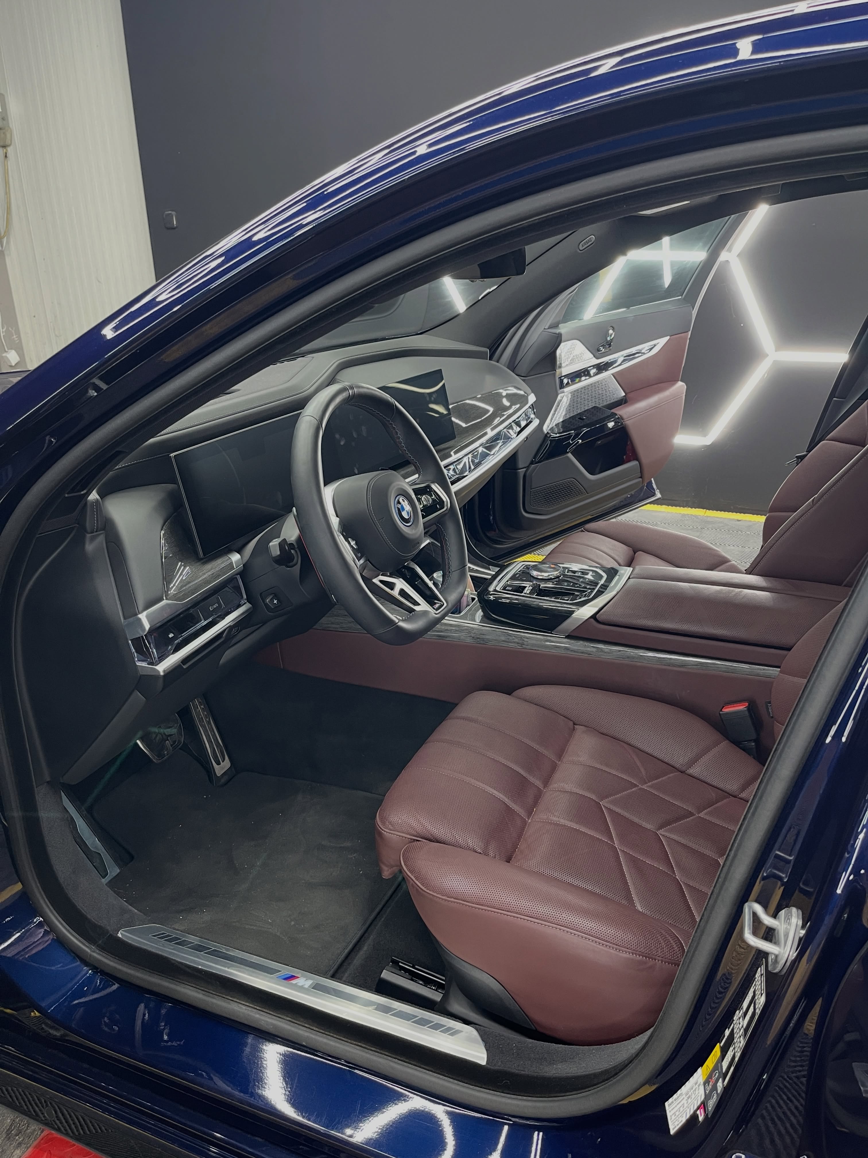 MDetailing професионално полирање на автомобил